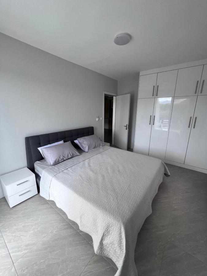 Top-Floor Modern 3Bd Penthouse With Beautiful Mountain View Terrace - 5 Min Walk To Beach Flic-en-Flacq Exterior foto